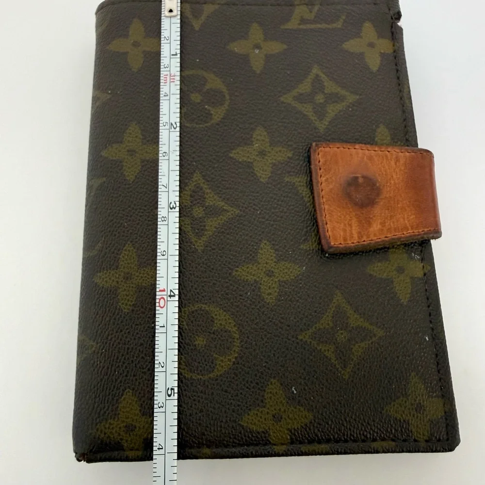 Louis Vuitton vintage unisex wallet Authentic